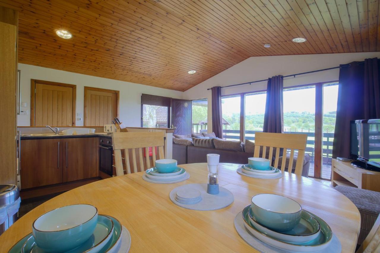 Glenview Chalet Park Инвернесс Экстерьер фото
